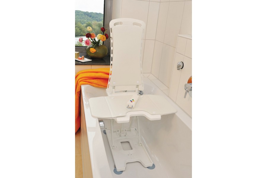 The lightest bathlift on the market at only 20.5 lbsThe Bellavita lowers to 2.3