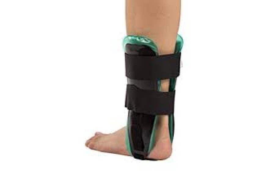 Each Gelband Ankle Stirrup Brace has a slim viscoelastic gel liner, which helps support the ankle af..