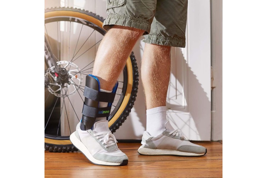 About this itemADJUSTABLE AIR CELLS: Equipped with pre-inflated, adjustable air cells that provide c..