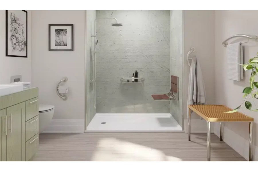 Get ready for your day with The PLUS Series Towel Ring + Grab Bar.The Plus Series Towel Ring is an e..